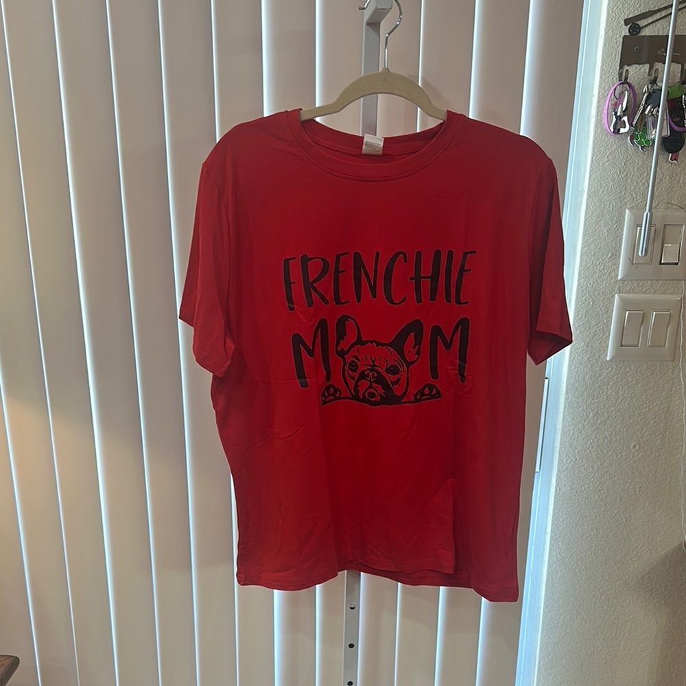 Red Frenchie Mom Shirt